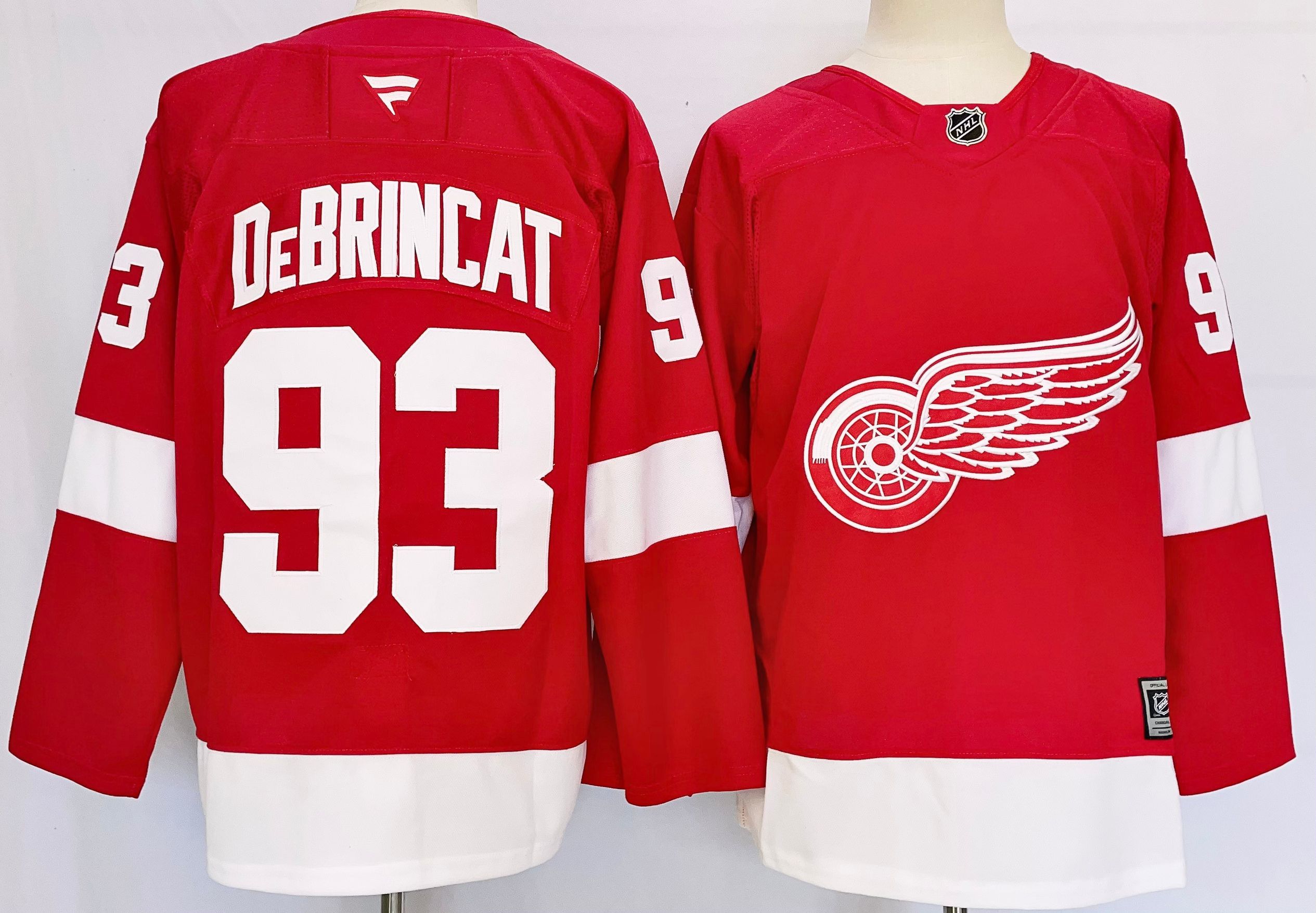 Men Detroit Red Wings #93 Debringat Red 2025 Home Premier Player NHL Jersey